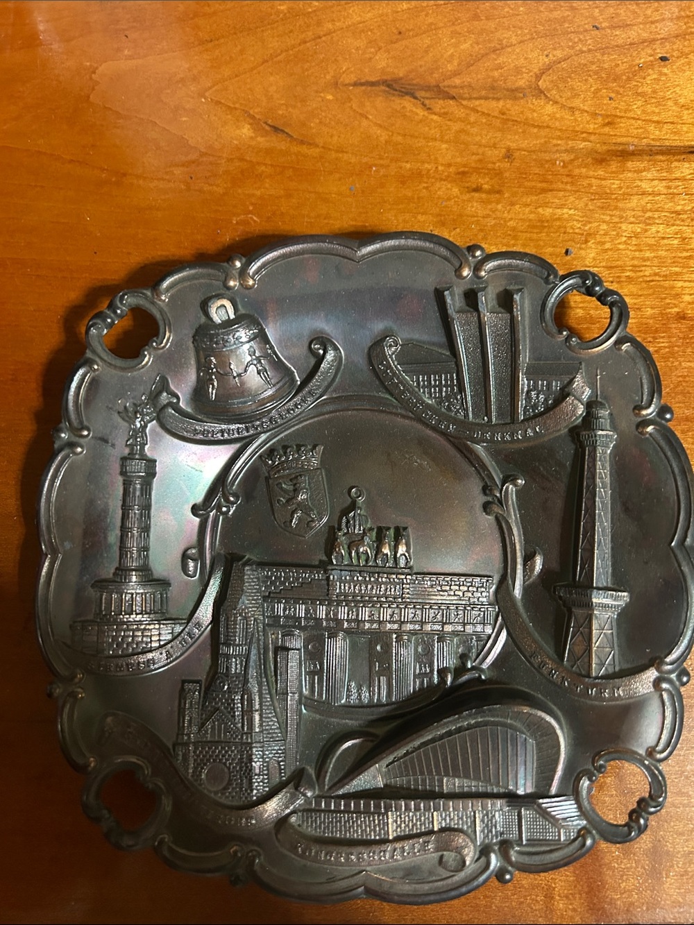 Vintage Decorative Pewter Cityscape Trinket Dish - Silver